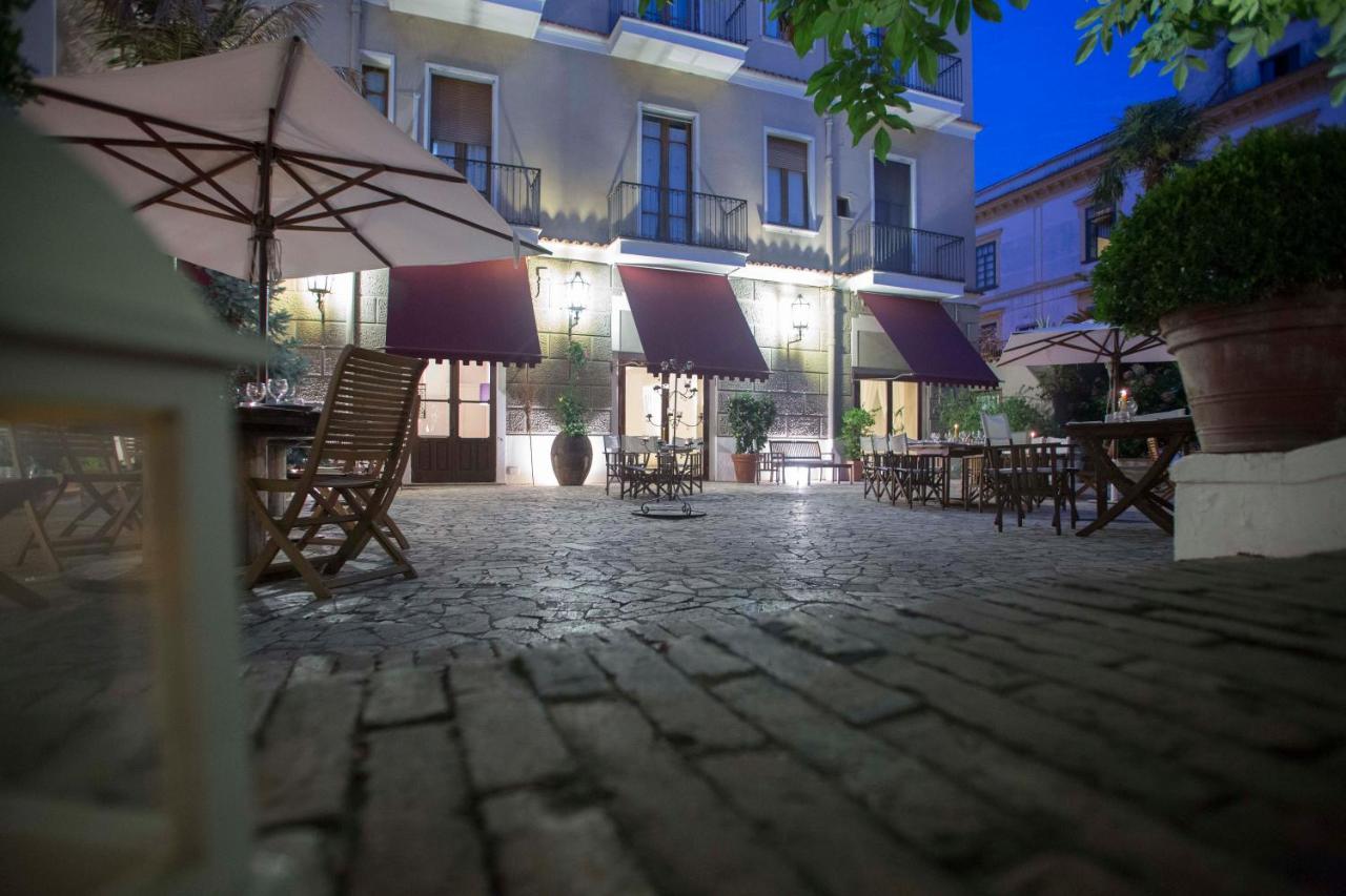 Hotel Victoria Maiorino Cava De' Tirreni Exterior photo