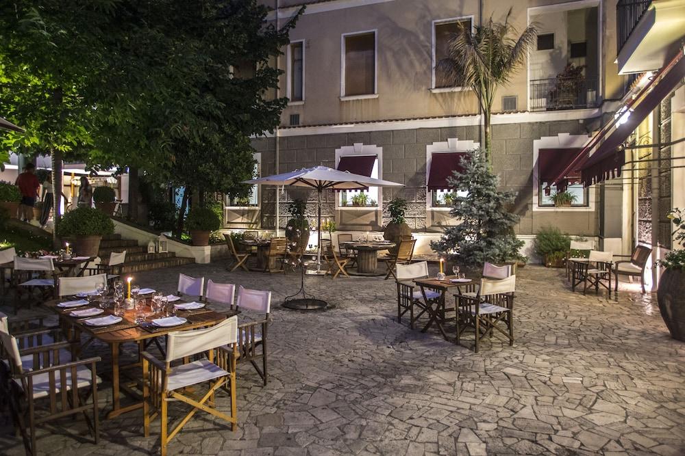 Hotel Victoria Maiorino Cava De' Tirreni Exterior photo